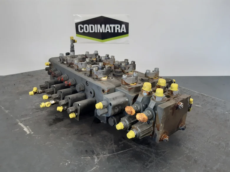 Distributeur hydraulique pour LIEBHERR LH22M