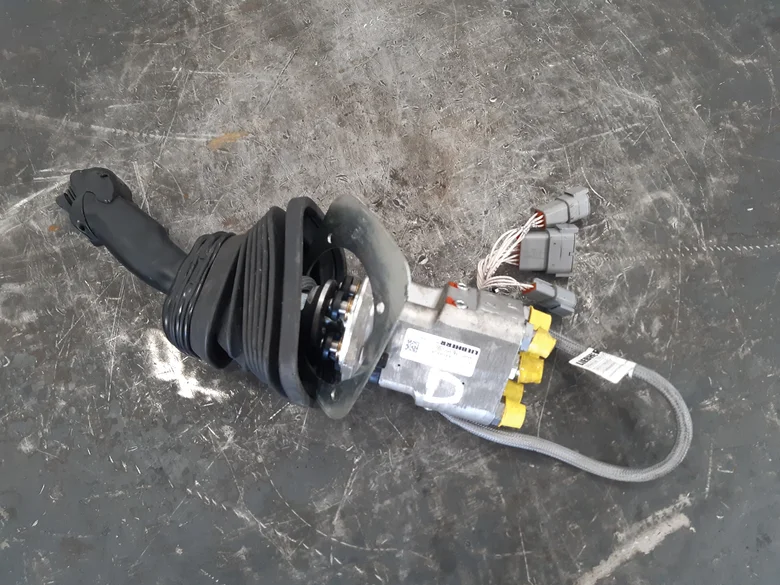 MANIPULATEUR DROIT VG6-8