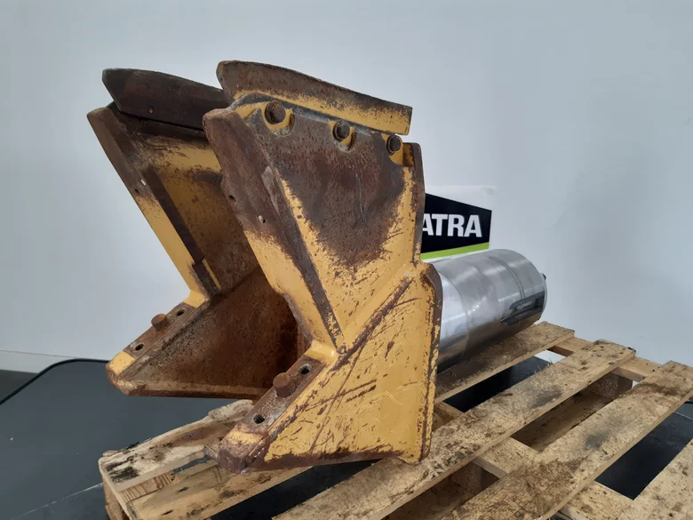 Undercarriage for CATERPILLAR D6NLGP