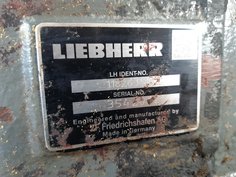 Nez de pont pour LIEBHERR A924
