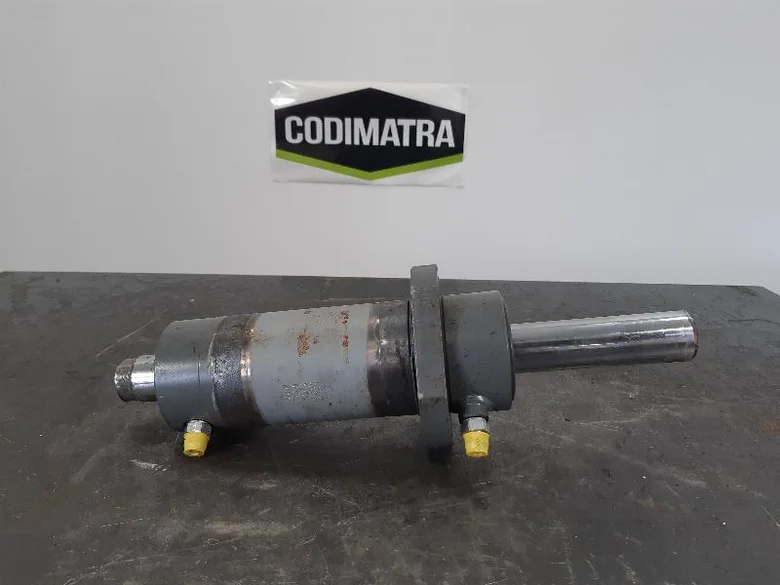 Steering cylinder for LIEBHERR A924