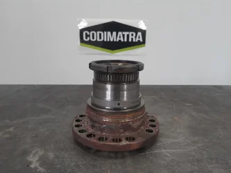 Wheel spindle for VOLVO L45B