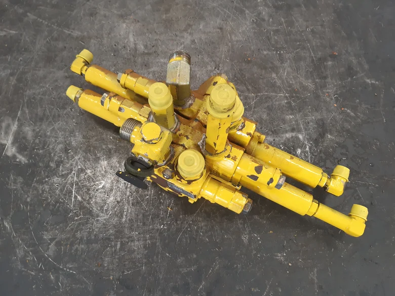Distributeur hydraulique pour CATERPILLAR 314CLCR