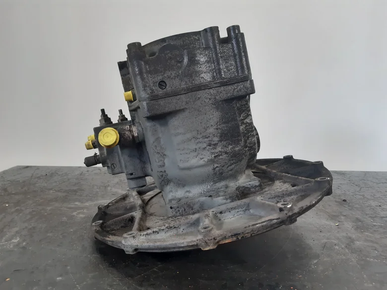 Pompe hydraulique principale pour LIEBHERR A914