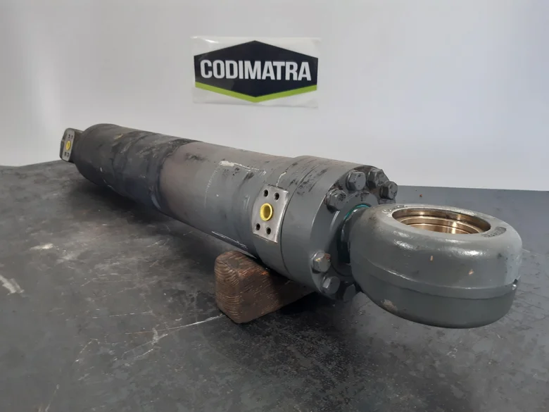 Variable boom cylinder for LIEBHERR A914