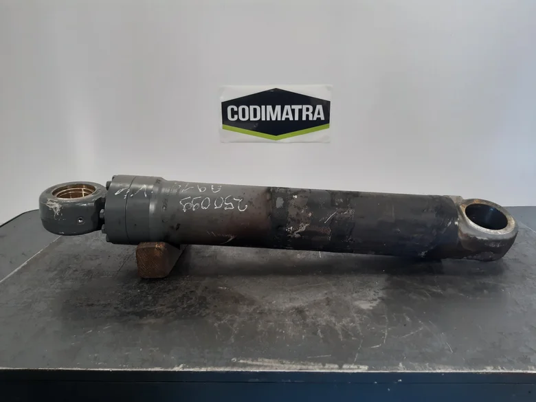 Variable boom cylinder for LIEBHERR A914