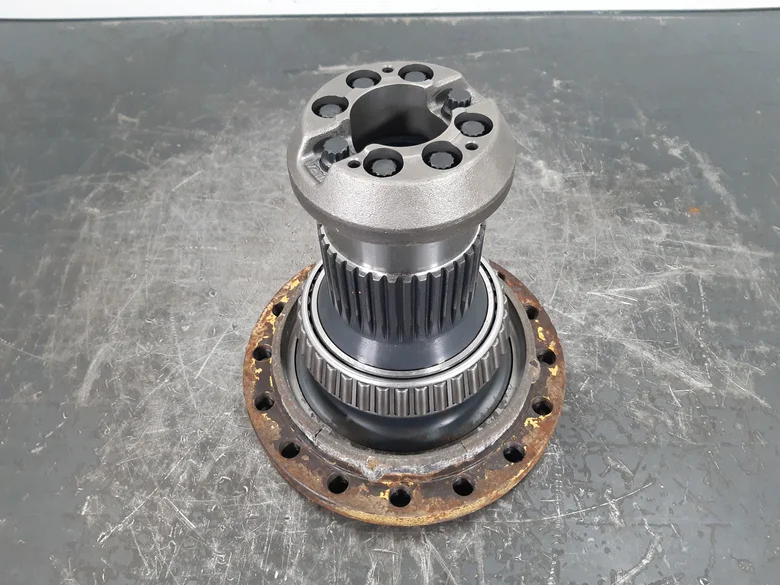 Wheel spindle for CATERPILLAR 725