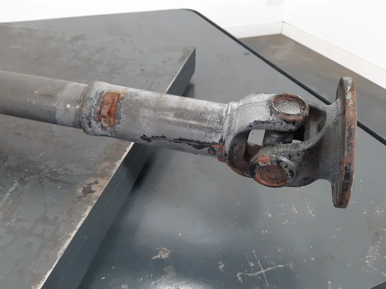 Drive shaft for LIEBHERR L526