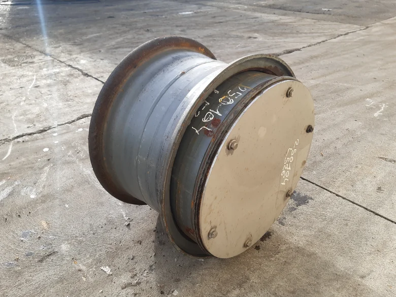 Rim for LIEBHERR L526