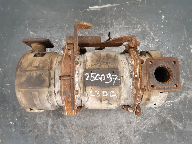 Silenciador para VOLVO L30G