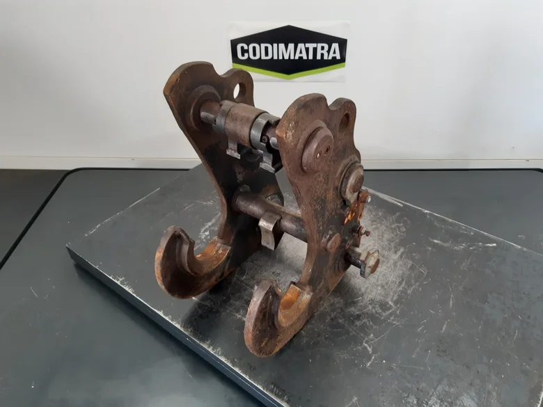 Quick coupler for LIEBHERR A314