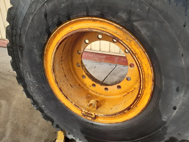 Rim for LIEBHERR L538