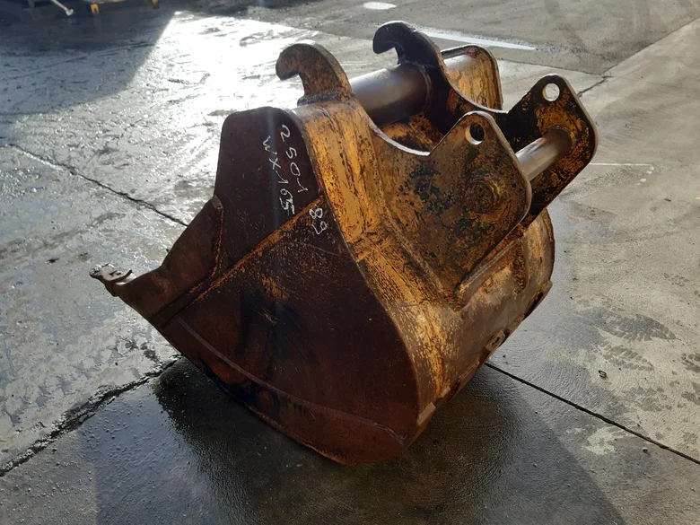 Ejector bucket for CASE WX165