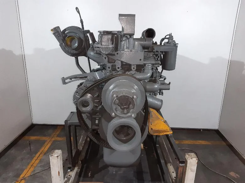 MOTEUR THERMIQUE AA-6HK1XQP