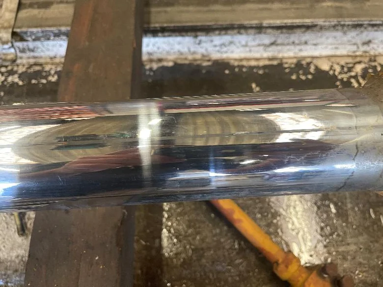 Variable boom cylinder for LIEBHERR A310
