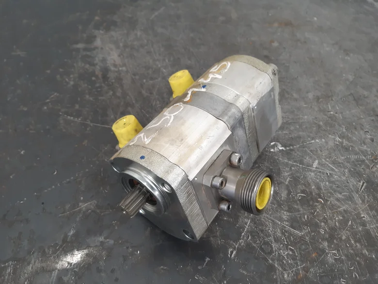 Bomba hidráulica secundaria para LIEBHERR L556