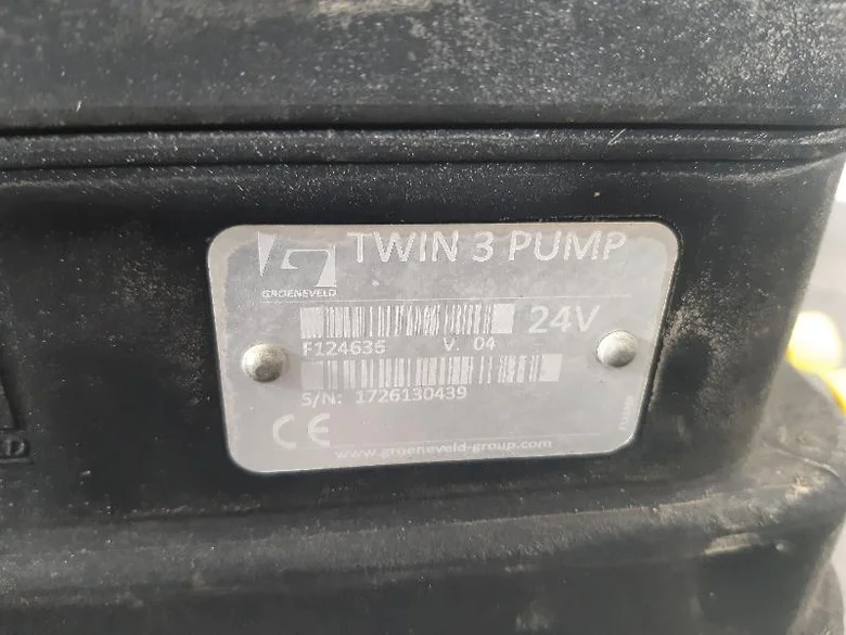 Central lubrication system for CATERPILLAR 963K