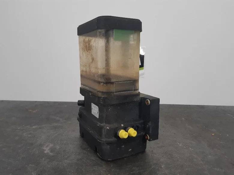 Central lubrication system for CATERPILLAR 963K