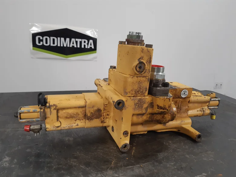 Hydraulic Distributor for CATERPILLAR 772