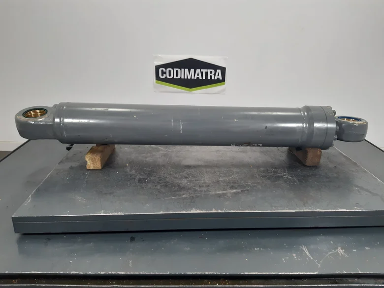 Variable boom cylinder for LIEBHERR R916LC