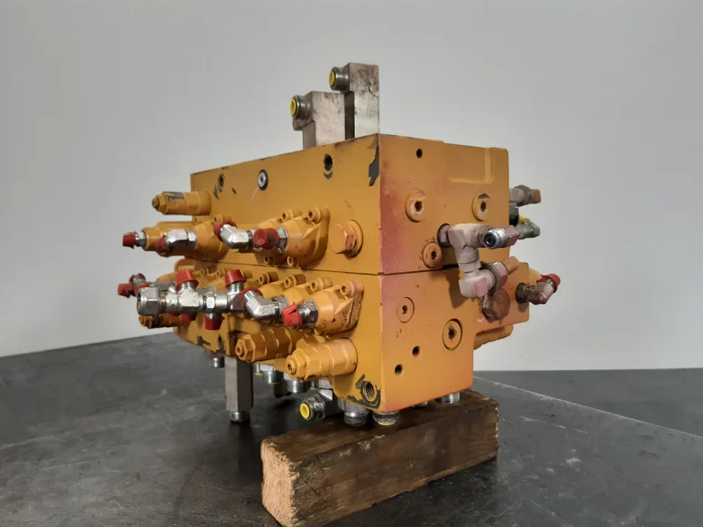 Distribuidor hidráulico para CATERPILLAR 315FLCR