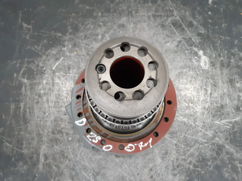Wheel spindle for LIEBHERR LH22M