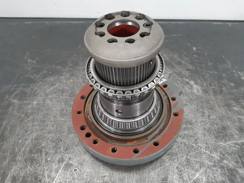 Wheel spindle for LIEBHERR LH22M