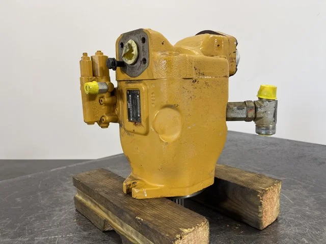 Auxiliary hydraulic pump for CATERPILLAR 980M