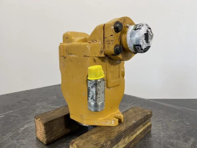 Auxiliary hydraulic pump for CATERPILLAR 980M