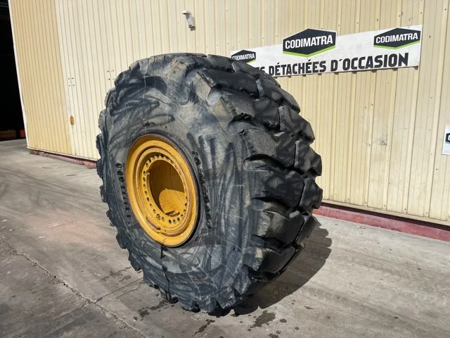 Pneu pour CATERPILLAR 980M