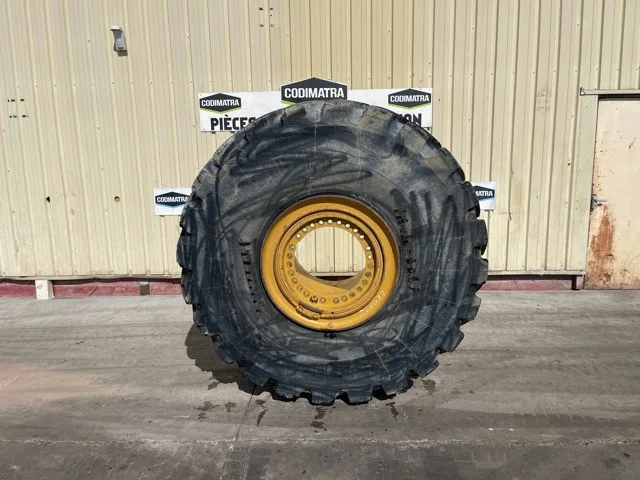 Neumático para CATERPILLAR 980M