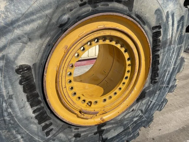 Llanta para CATERPILLAR 980M