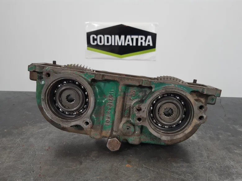 Pump reducer for VOLVO A25D