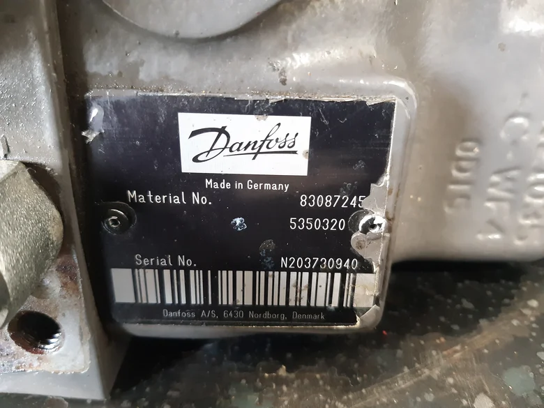 Auxiliary hydraulic pump for MECALAC 11MWR