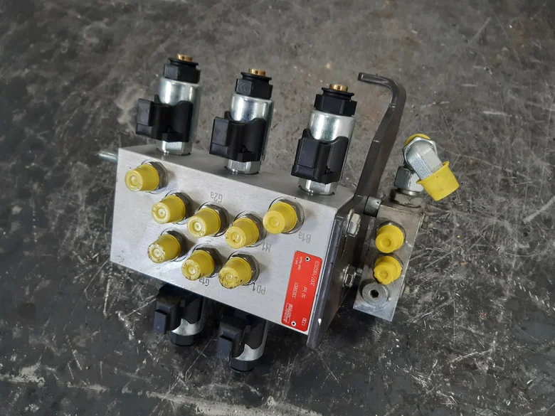 BLOC HYDRAULIQUE