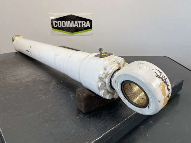 Vérin de flèche pour LIEBHERR R916 ADVANCED