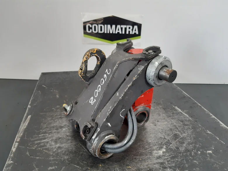 Quick coupler for MECALAC 11MWR