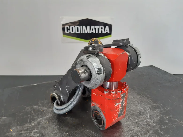 Quick coupler for MECALAC 11MWR