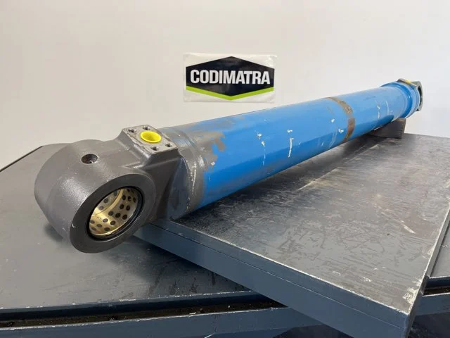 Cilindro de flecha para VOLVO EC380ENL