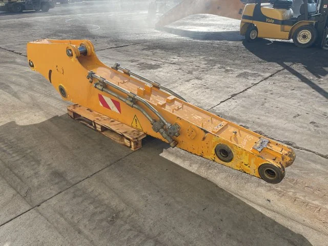 Swing Arm for LIEBHERR R924COMP