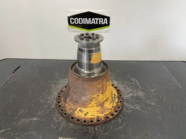Wheel spindle for CATERPILLAR D5H