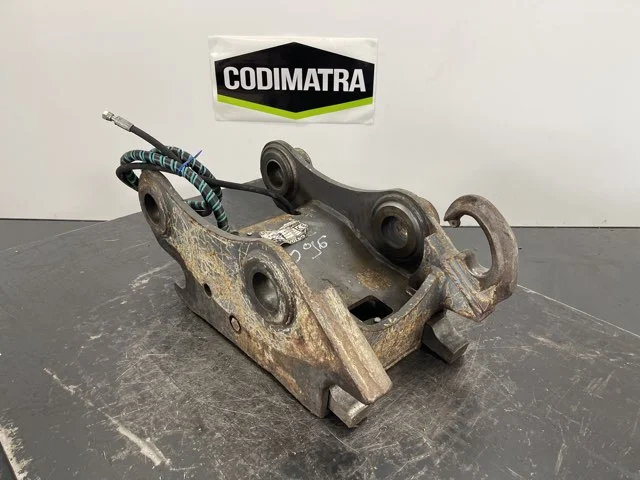 Quick coupler for VOLVO EW140D