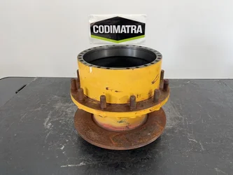 Wheel hub for VOLVO A30D