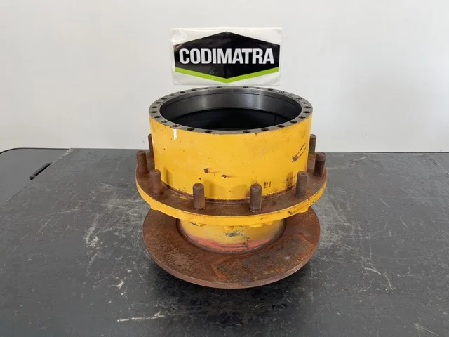 Wheel hub for VOLVO A30D