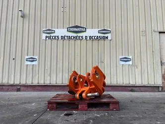 Hitch for LIEBHERR A912 COMPACT