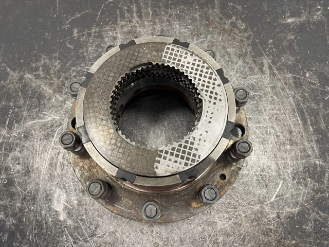 Moyeu de roue pour LIEBHERR A904C