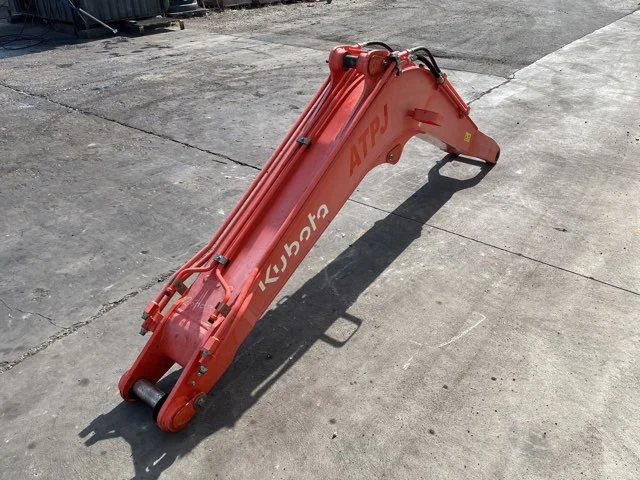Flèche pour KUBOTA KX080-4