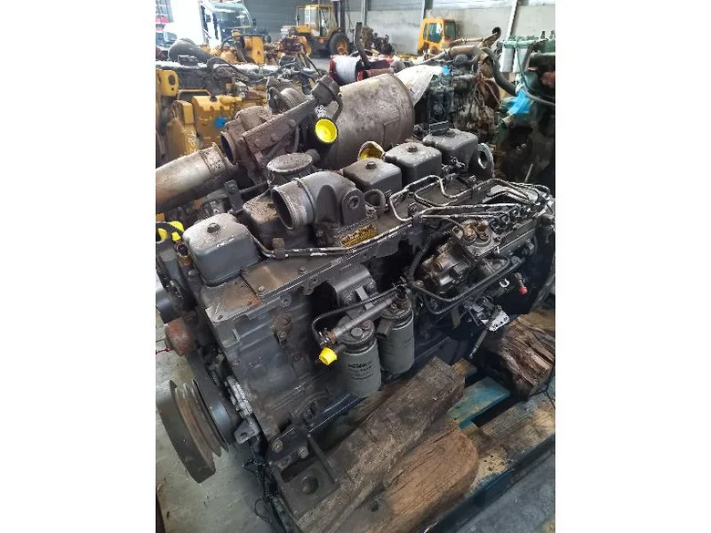 Moteur thermique pour CASE WX200