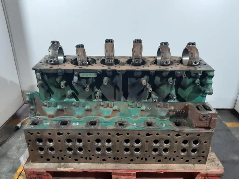 Bloc moteur pour VOLVO L180G