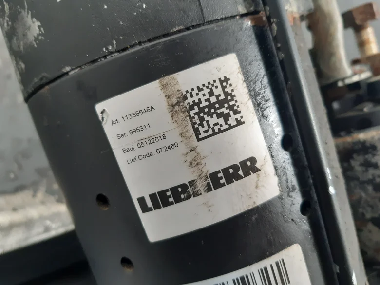 Démarreur pour LIEBHERR R964C
